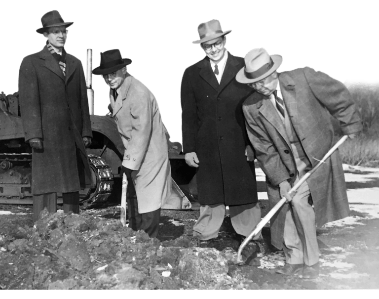 1952 FirstKentPlanGroundBrkg 768x605